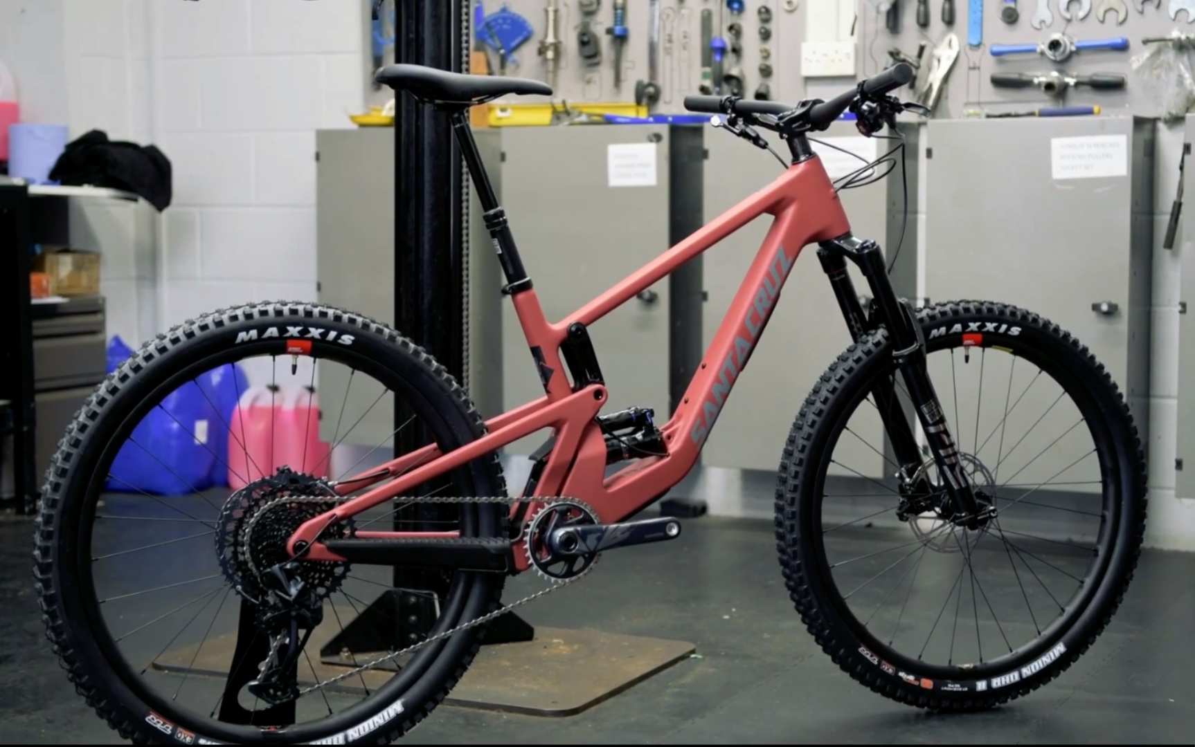 mtb-santacruz 5010 cc 山地车装车视频(2021.3.5)