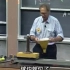 美国麻省理工学院 罗文老师演示斜抛运动在水平方向的分运动