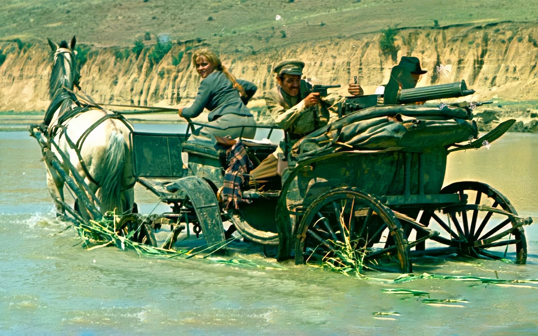 苏联经典战争电影,苏军上校一挺重机枪,血战哥萨克骑兵