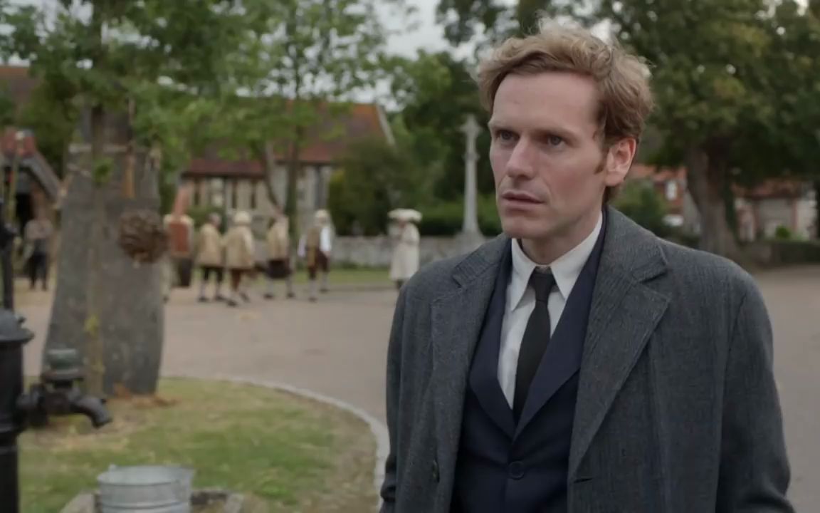 [图]Endeavour _Sara Vickers - Behind the Scenes _ ITV