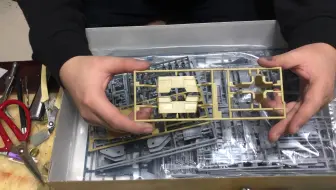 兔鹰的模型 207 超时空要塞sdf 1 剧场版强攻型1 4000 长谷川mc06 模型开盒及简单板件介绍 哔哩哔哩 Bilibili