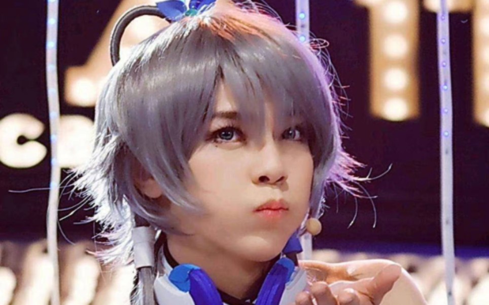 汪东城女装好怪哦我要多看几眼泥塑粉天堂