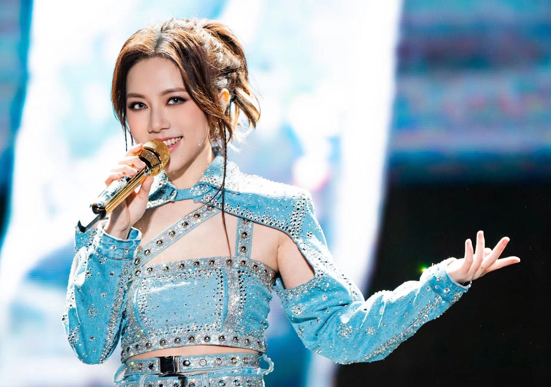 邓紫棋 演唱会蹦迪现场-夜的尽头