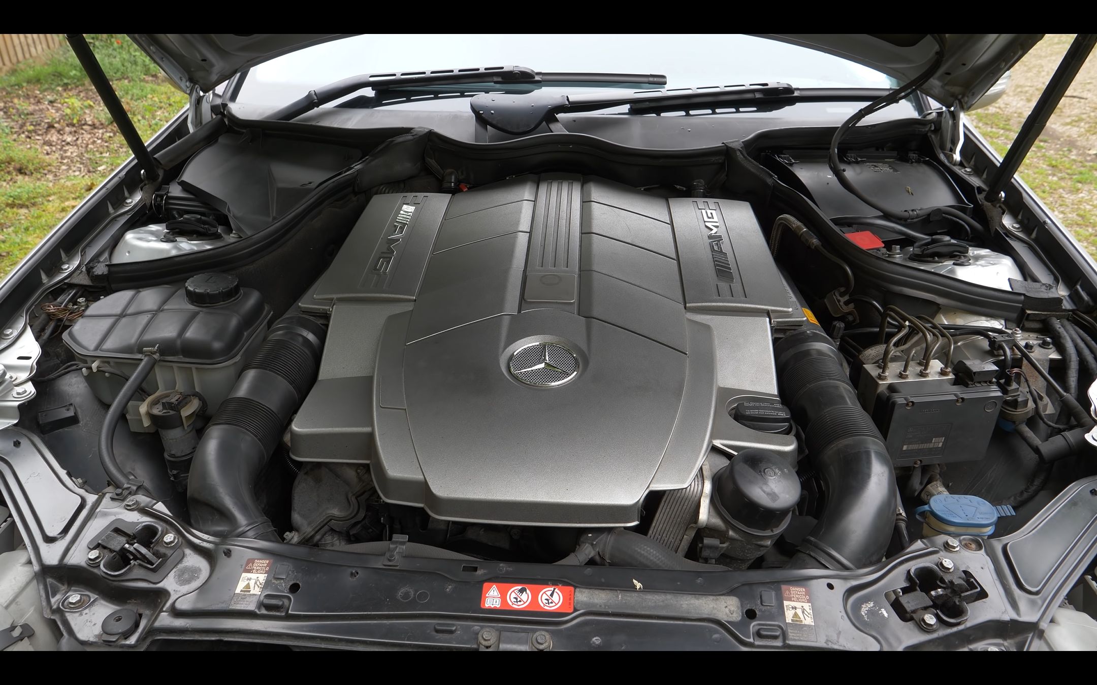 v8传奇发动机-梅赛德斯奔驰m113自然吸气和m113k机械增压发动机(机翻