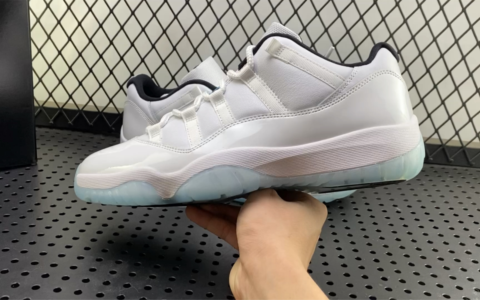 aj11传奇蓝低帮41-47.5!刘总出品!代表市场最高品质的货物!