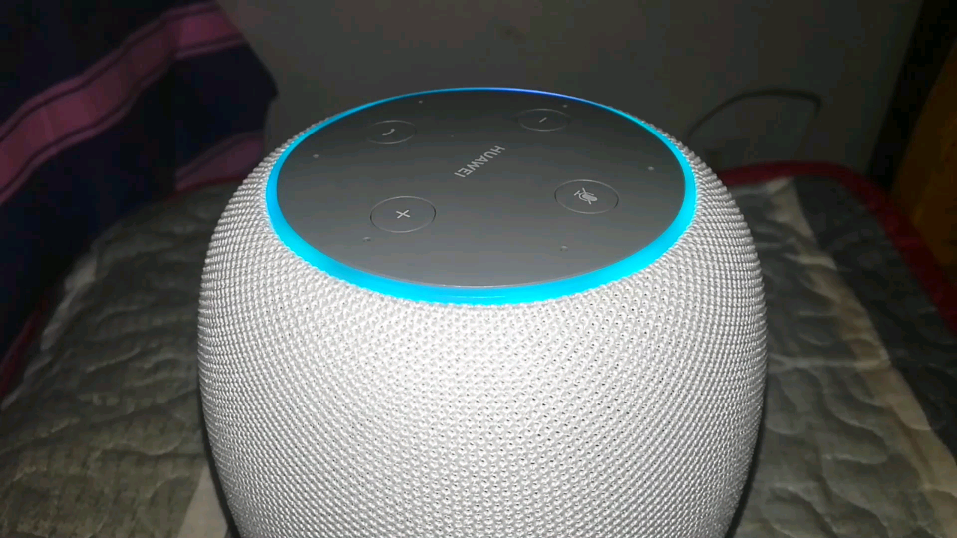 好家伙!华为ai智障音响2