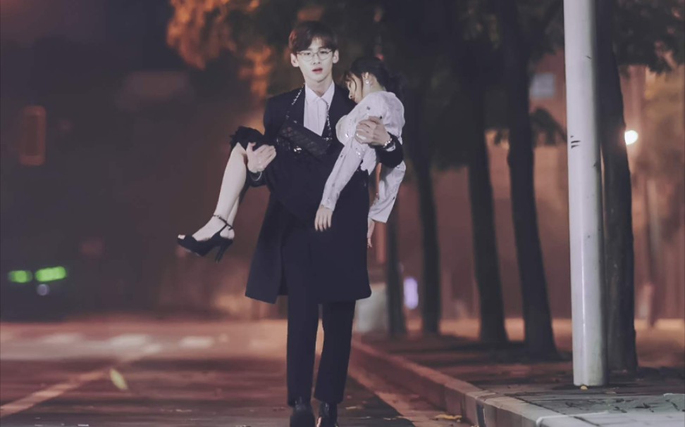 【颜值夫妇】这段公主抱超可