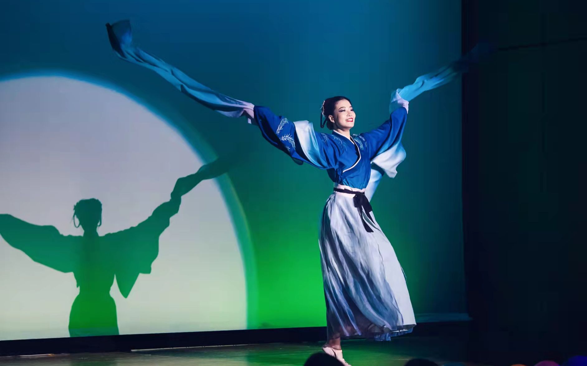 翻跳王亚彬古典水袖舞  墨韵>>(上)