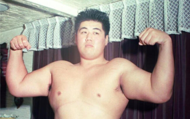 北尾光司NJPW出场音乐MV 超闘王~Thunder Storm～ 1990【RIP】_哔哩哔哩