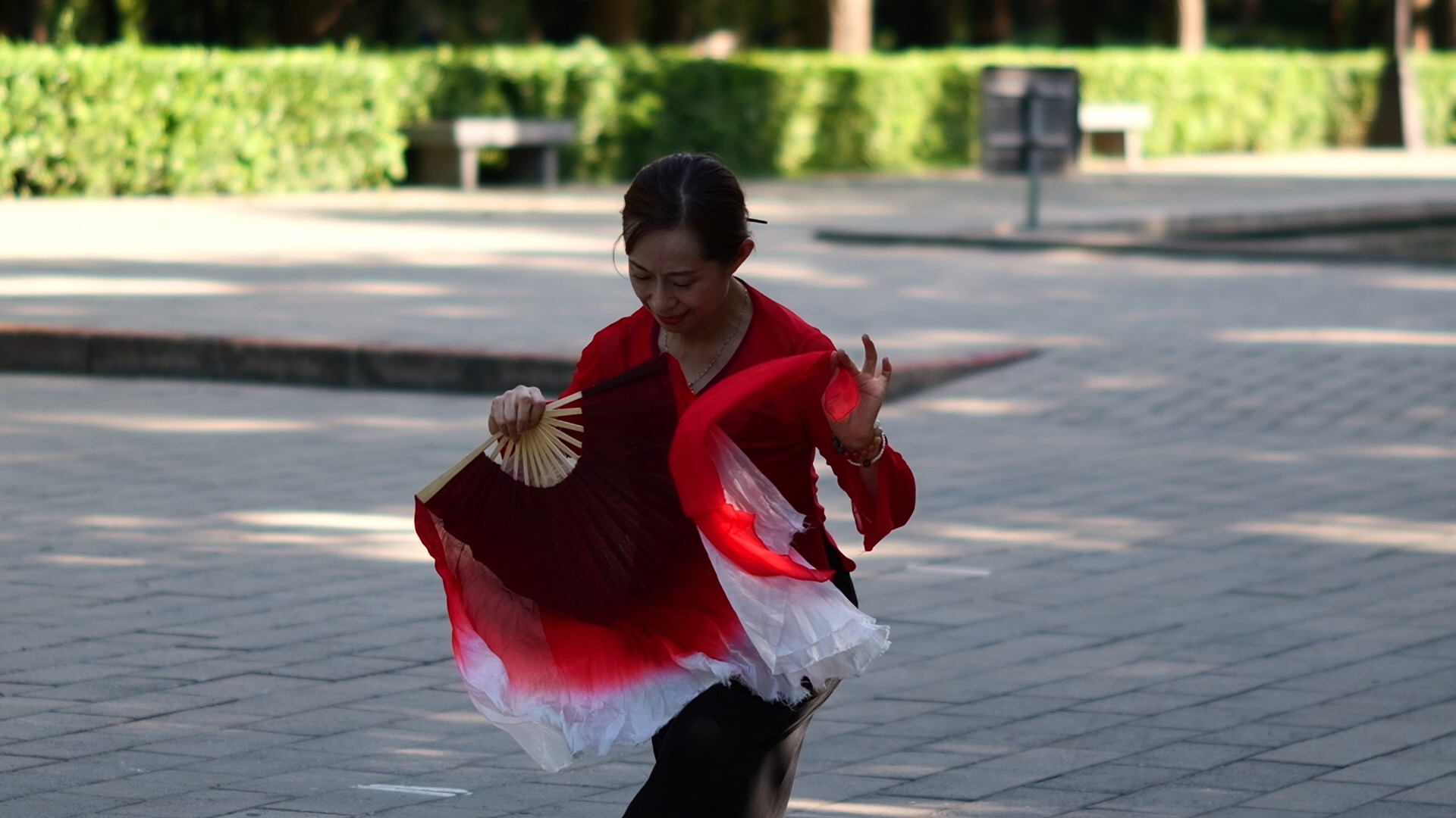 北京玲珑舞蹈队《映山红》暴静老师独舞20230813