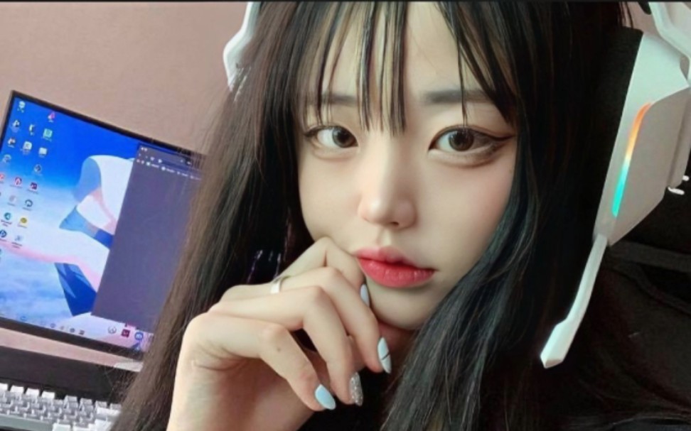 张娜英呀7815