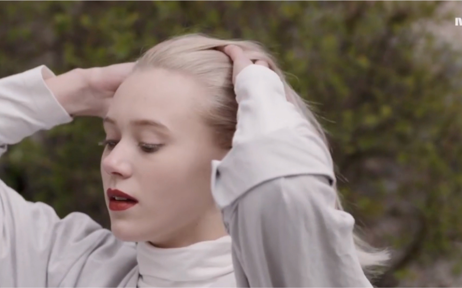 skamsana大佬霸气登场noora女神性感撩发