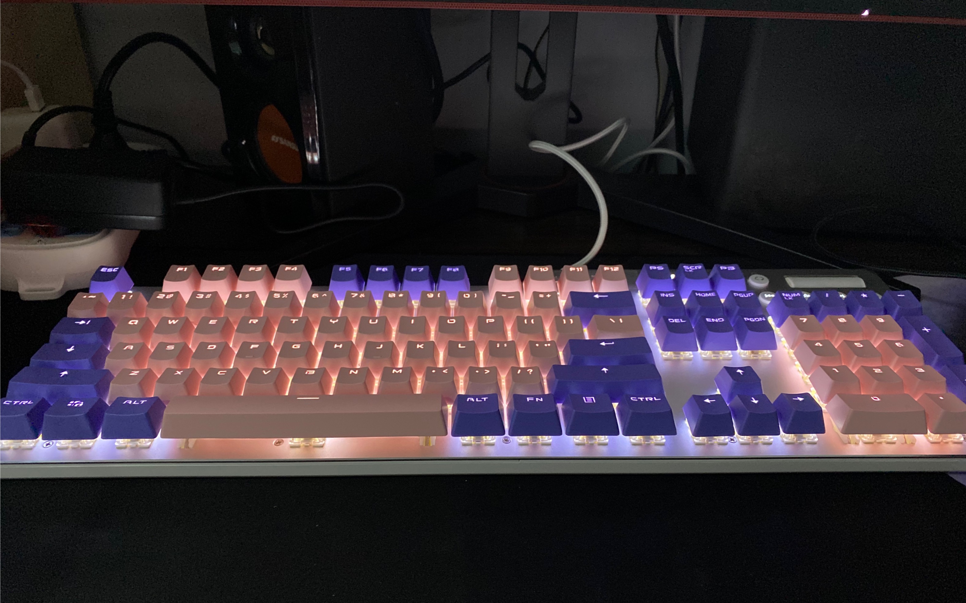 黑爵ak35i游戏机械键盘红轴