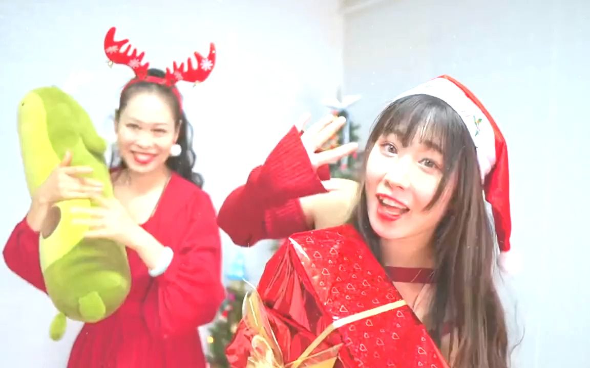 [图]妈妈腿比女儿好看系列！母女舞《all I want f Christmas is u》