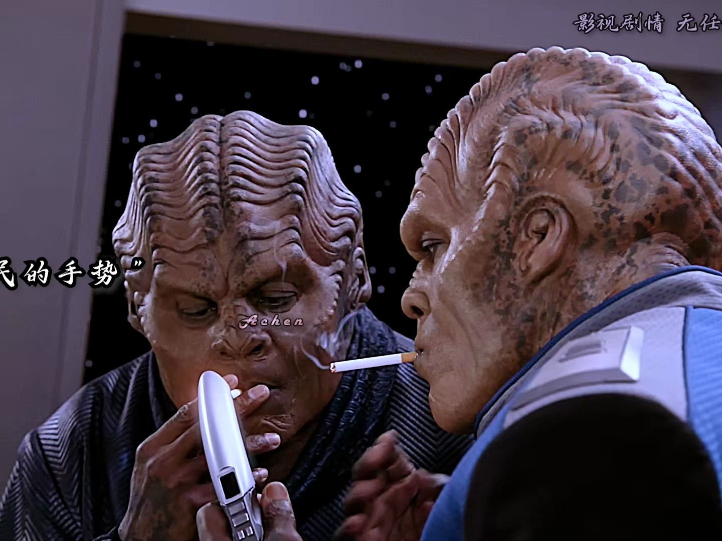 当外星核桃人爱上现代人的喜好,抽华子蹦迪样样不能少!