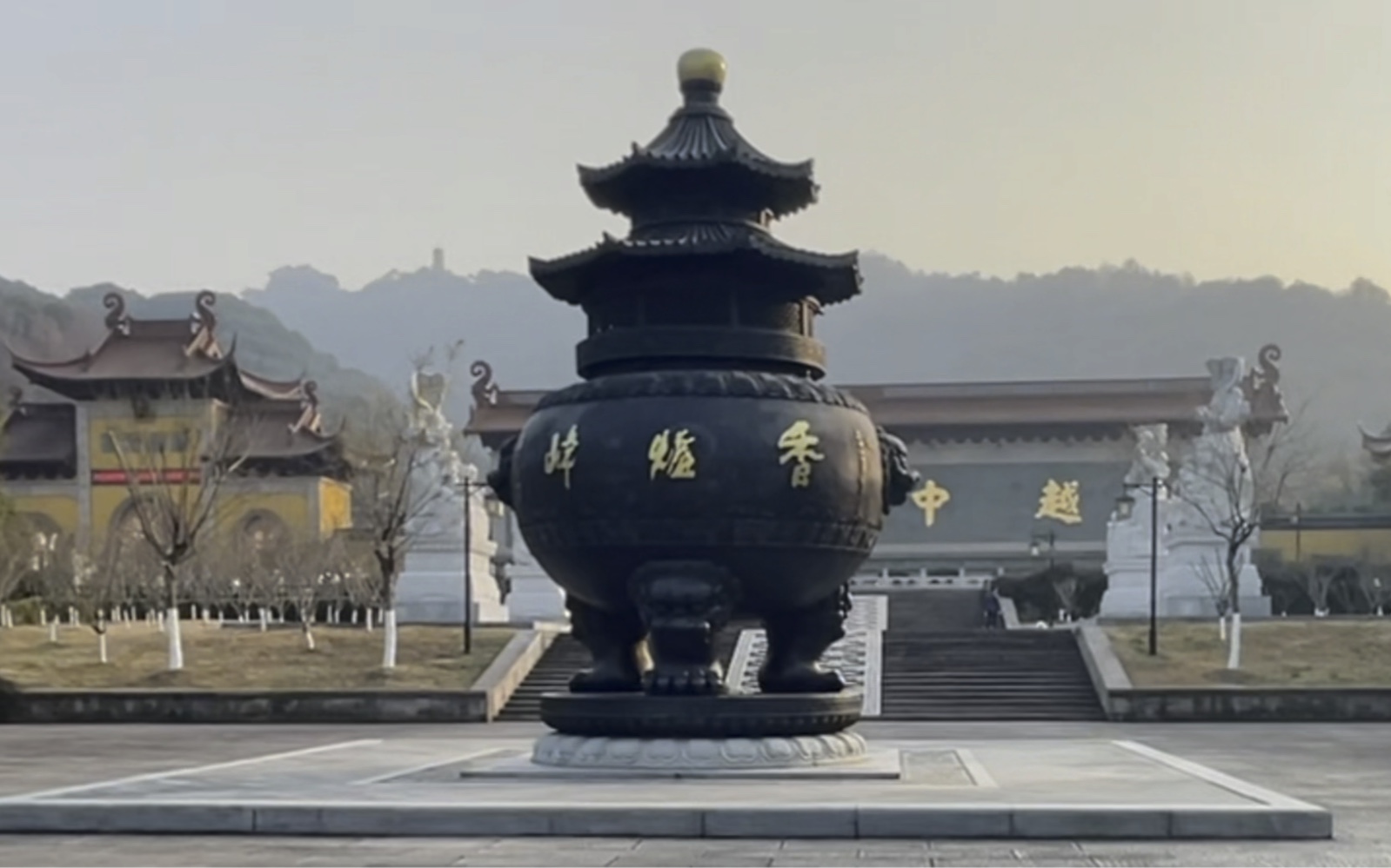 登会稽山香炉峰:四季之美