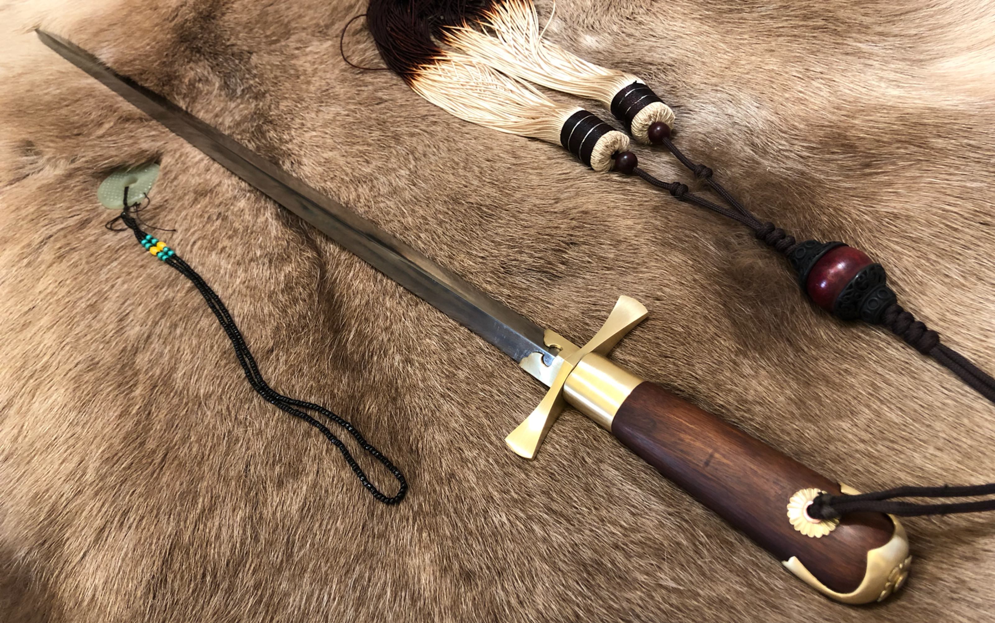 用59坦克履带锻造一把辽代铁锏