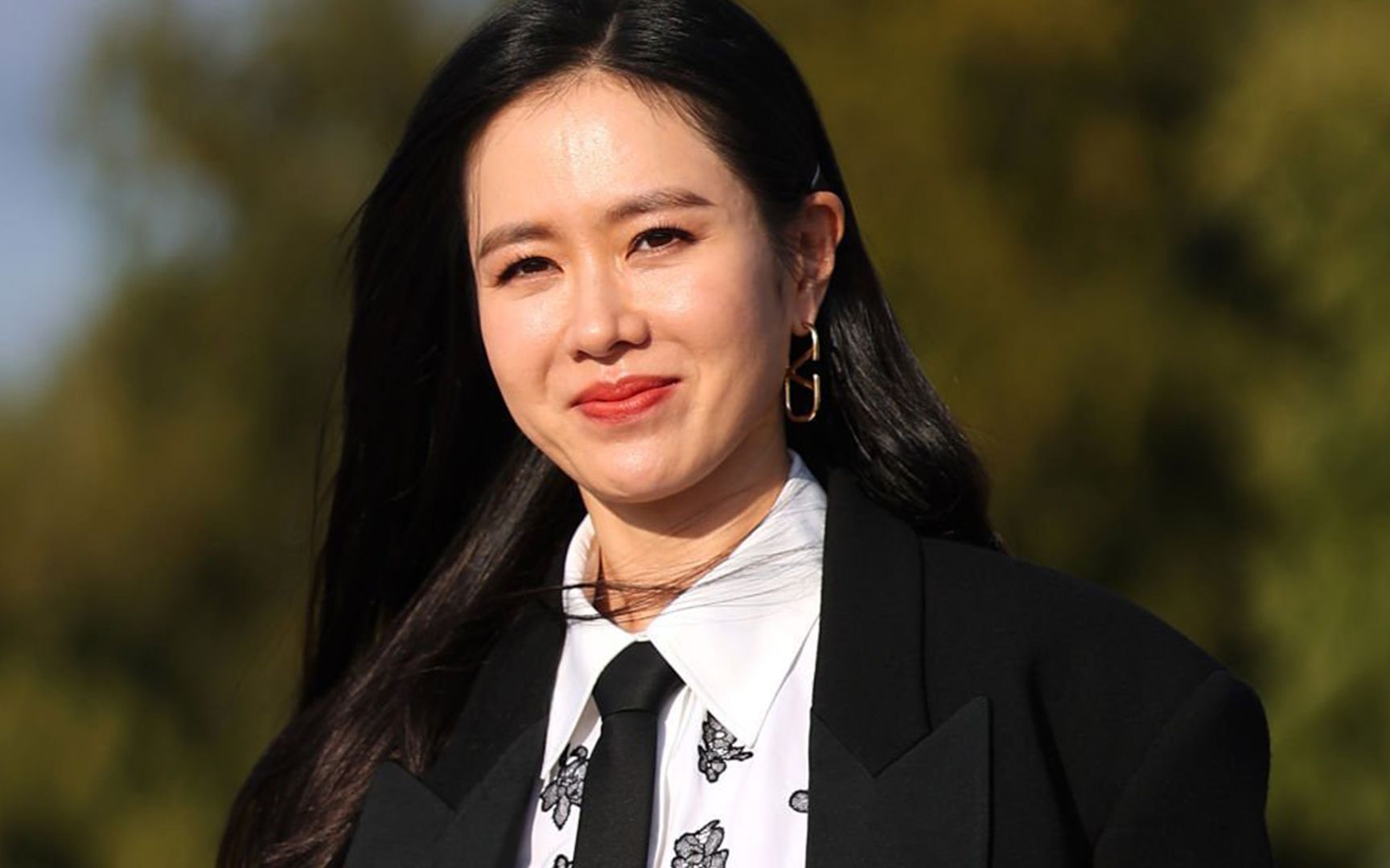 41岁孙艺珍产后颜值翻车!脸歪嘴斜油光满面,满脸皱纹似大妈