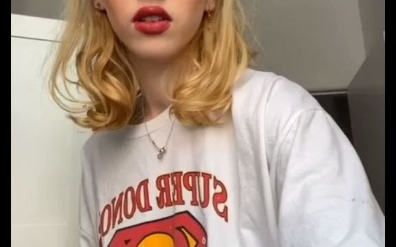 carolinekonstnar帅不过3秒