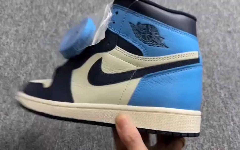 绿叉特价 绿叉一直有aj1 没怎么推过 正价和ljr同价