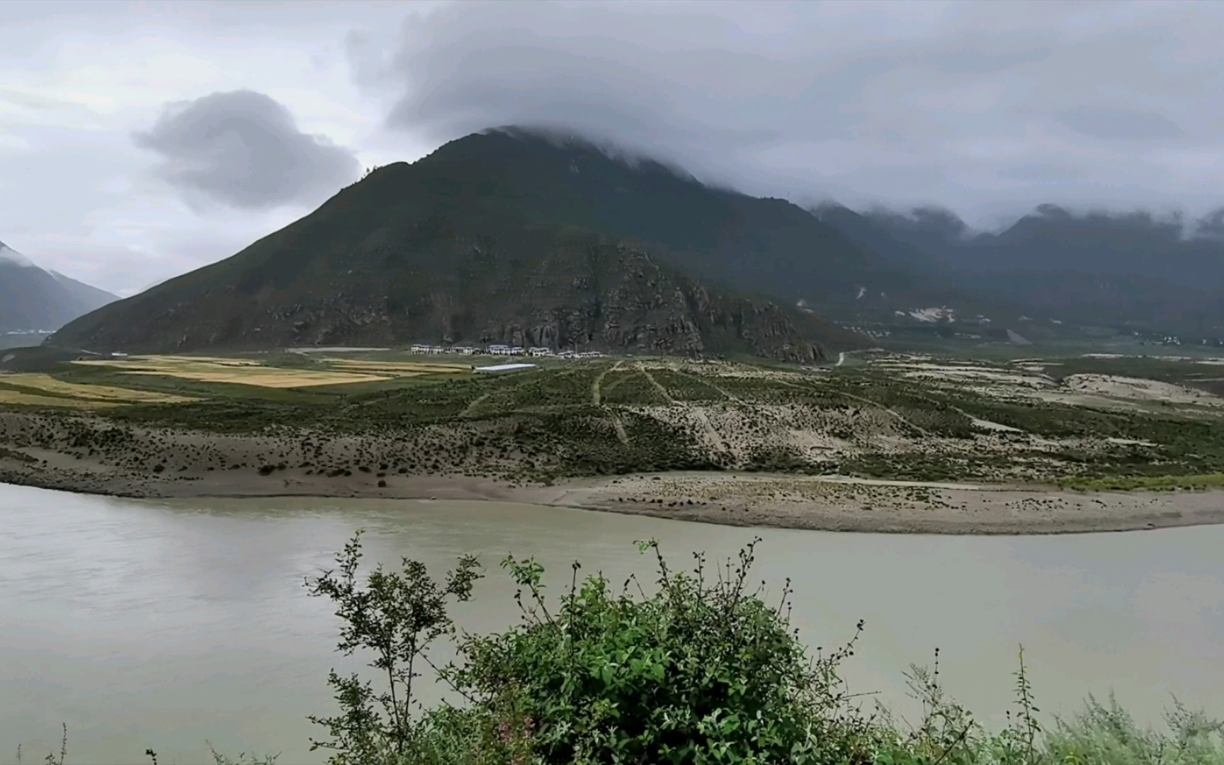 骑行西藏米林县,一天经历无数场雨哔哩哔哩bilibili