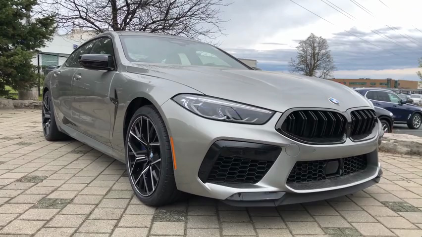 2022款宝马8competition新车到店实拍