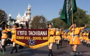 Download Video: 【京都橘】高校吹奏乐部 27-29/12/2011 108th DM恐怖茶带队参加美国加州迪士尼公园圣诞游行表演