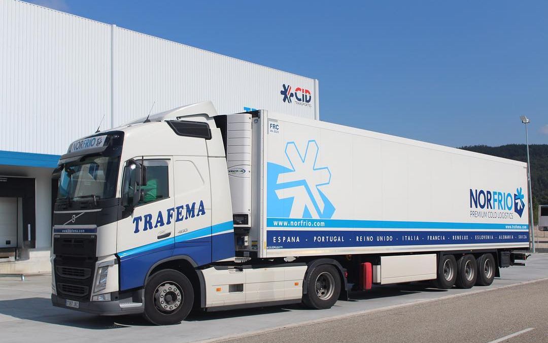 车模拟2 #67 沃尔沃fh16 西班牙trafema公司涂装 在芬兰北部冷链运送