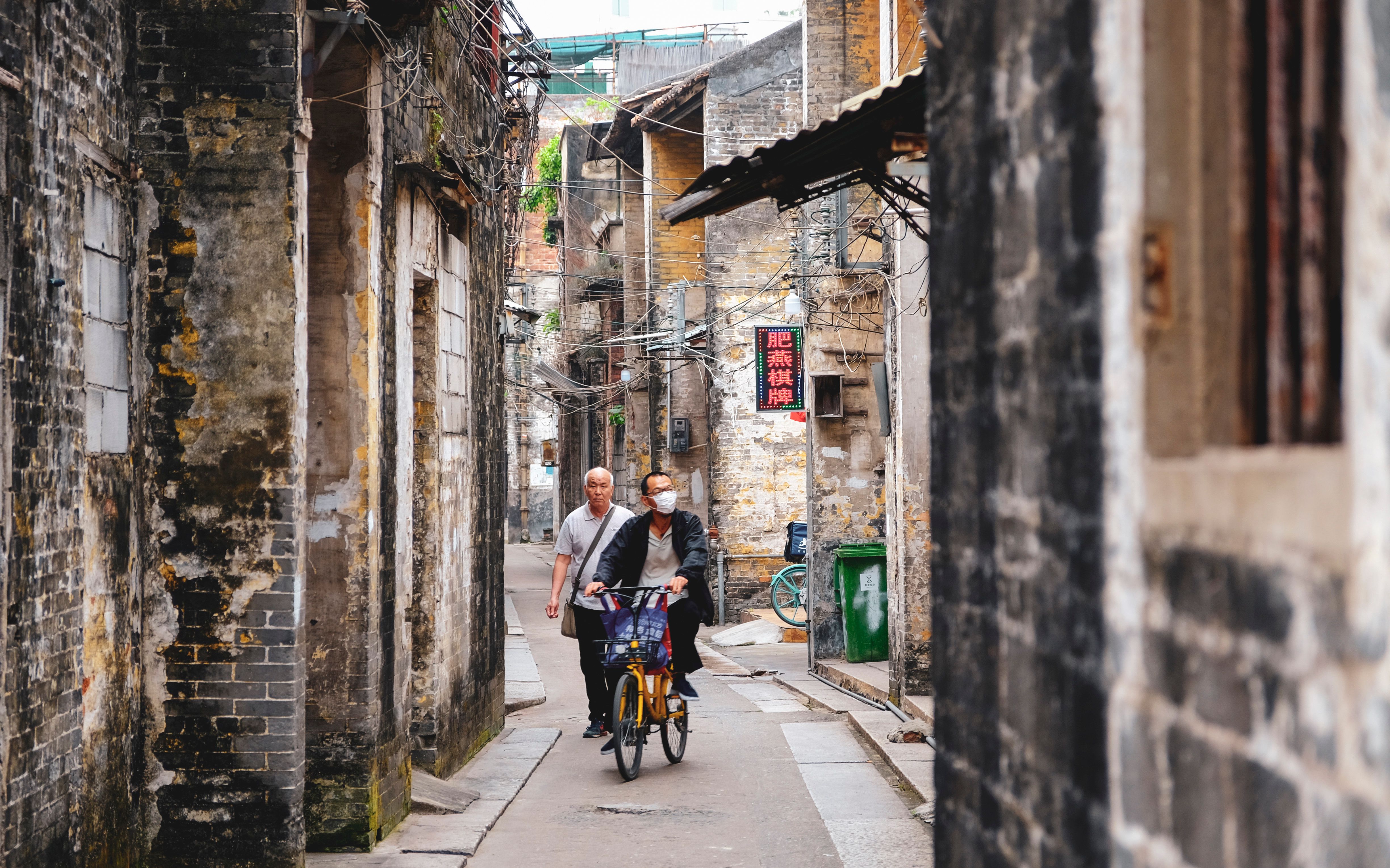 第一人称视角带你穿越佛山旧城区莲花路古洞街