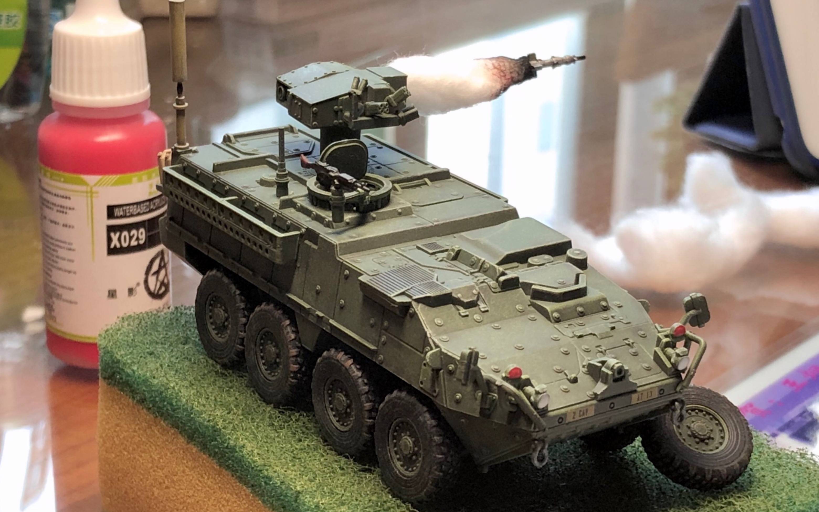 斯崔克stryker导弹发射场景172比例模型制作美国陆军火箭坦克装甲车