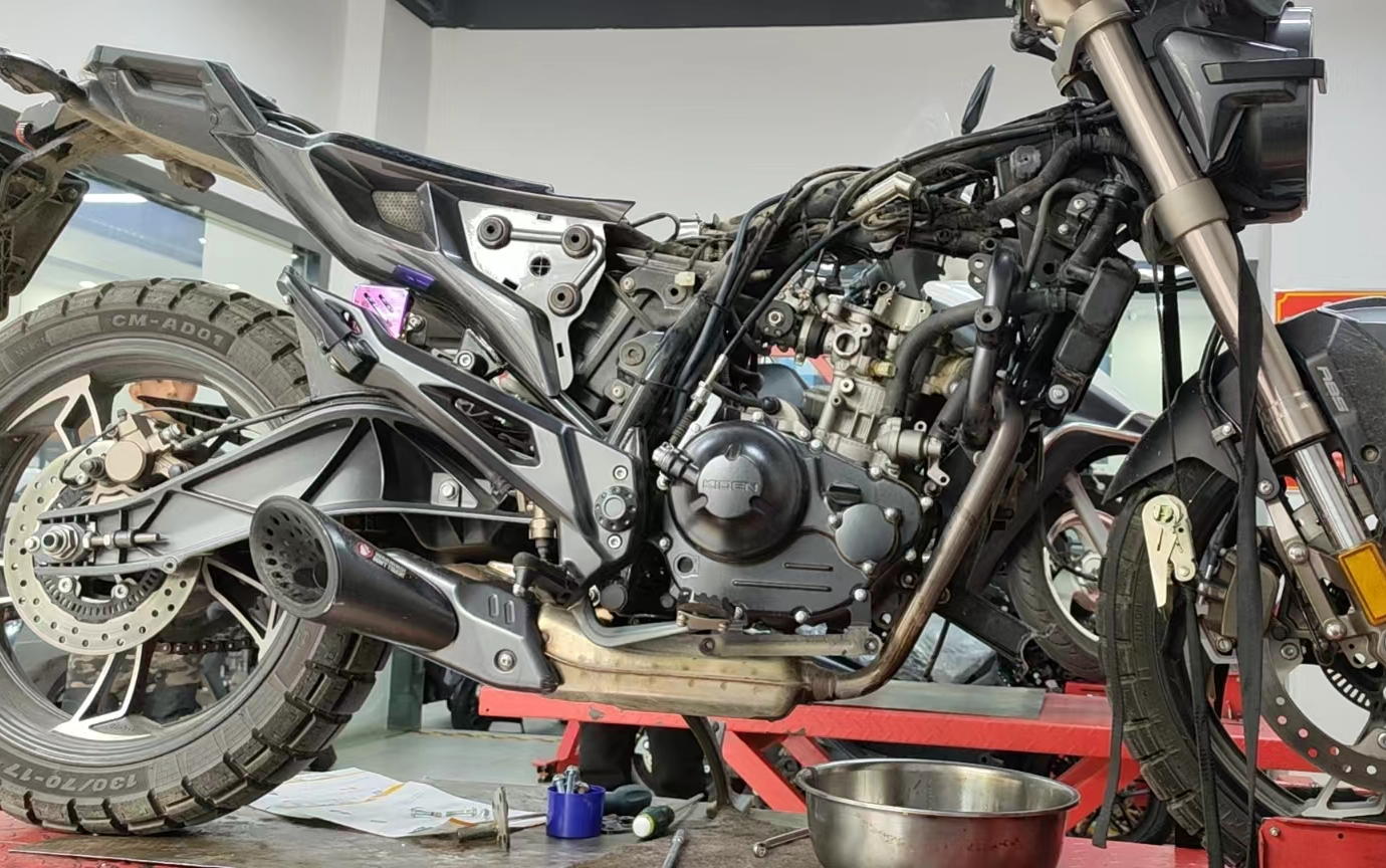 启典150g1,2022-11-7 去修车