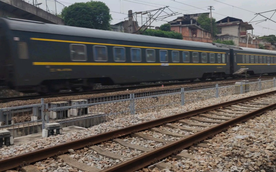 【京广线】z502快速通过,轮轨哐当响