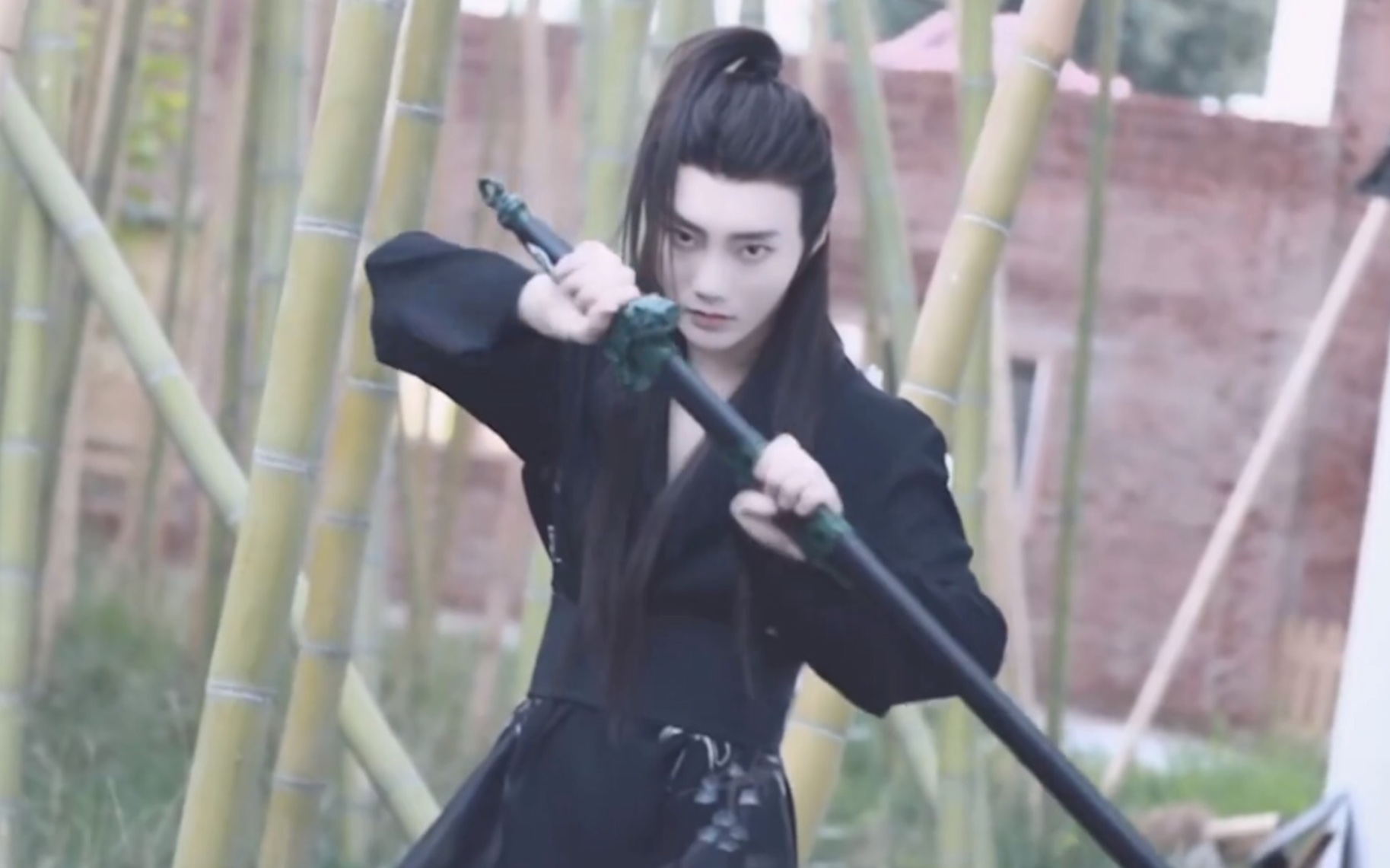 r1se刘也绝美古风少年不羁的少年侠客为梦仗剑天涯