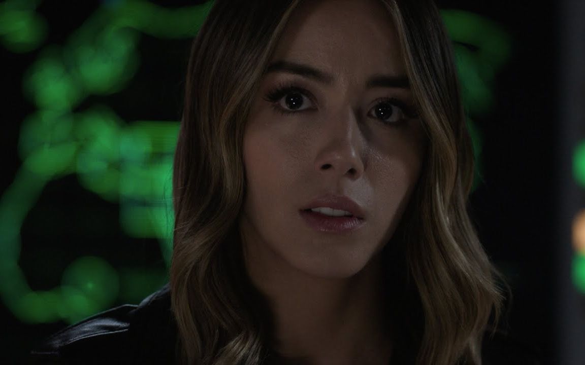 中英双语神盾局特工黛西发现自己还有个姐妹