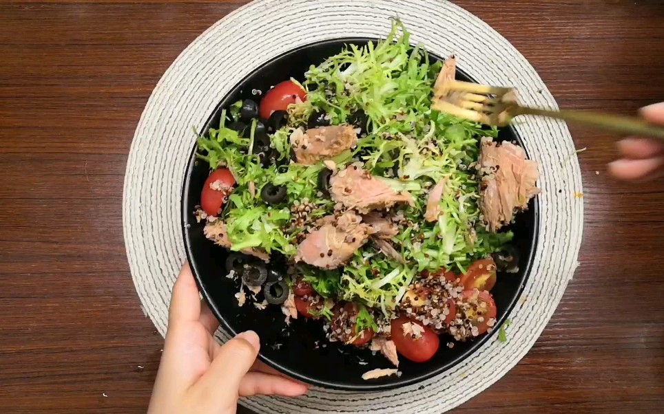 vlog.10【打卡30天饮食记录】之藜麦金枪鱼沙拉