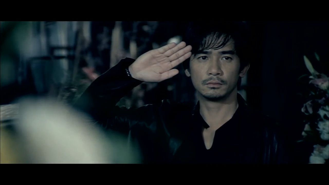 刘德华、梁朝伟、黄秋生、曾志伟等主演的警匪故事片《無間道》2002年