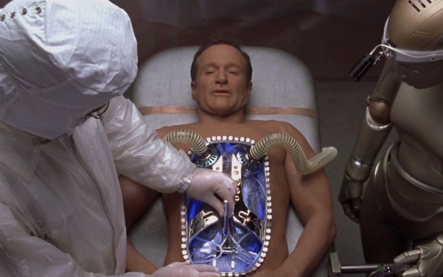 机器人花200年时间改造身体,变成一个真人,只为和女主人相恋!