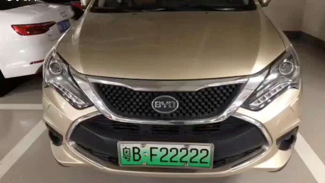 深圳最牛的新能源"混动"汽车,比亚迪是最大赢家,牌照亮了