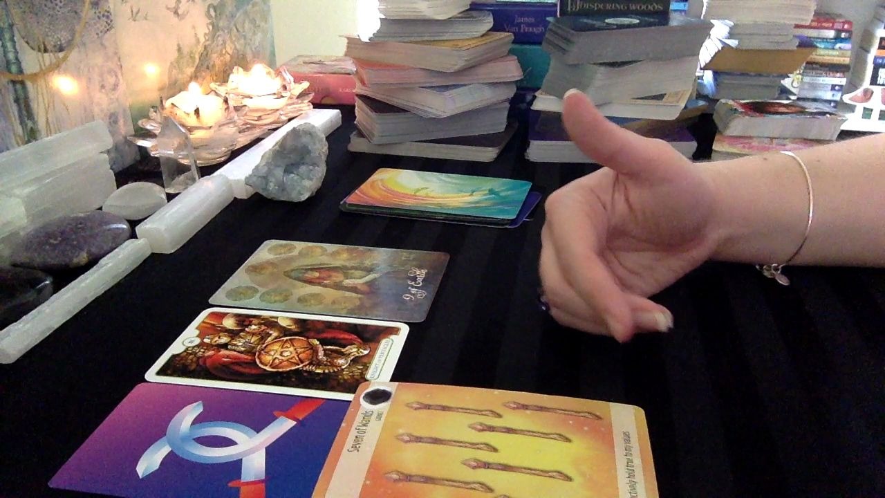 [图]【白玫瑰】未来的你给你的消息 PICK A CARD Timeless Tarot Reading Advice Enc