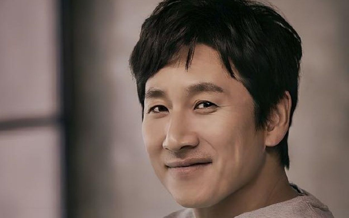 李善均惨死车中,疑似烧炭自杀! 曝曾3次毒检,警方拒绝测谎请求