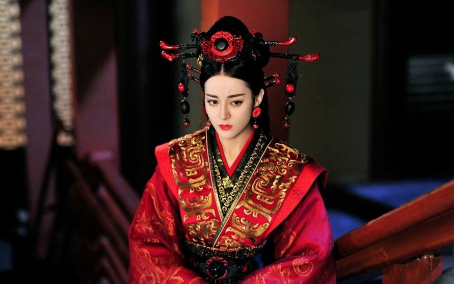 用奇迹暖暖搭配迪丽热巴的丽姬_哔哩哔哩 (゜-゜)つロ 干杯~-bilibili