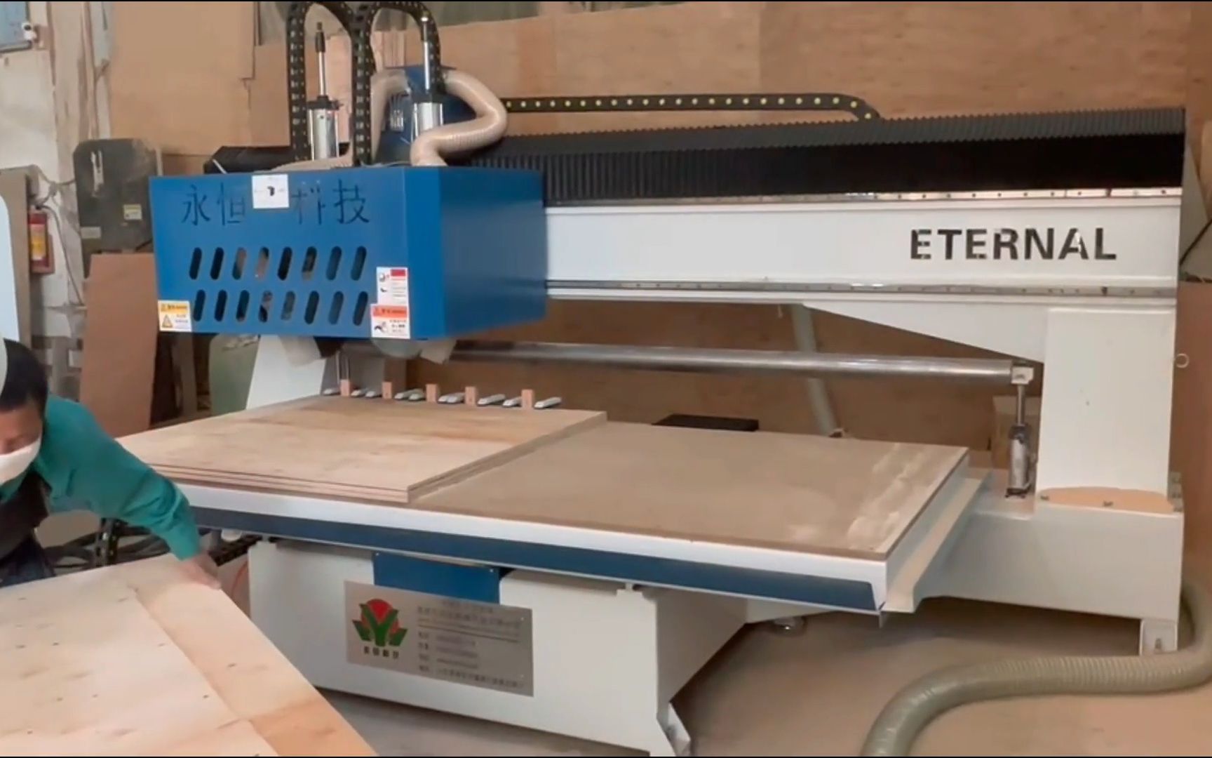 全自动开料锯 木工数控开料锯