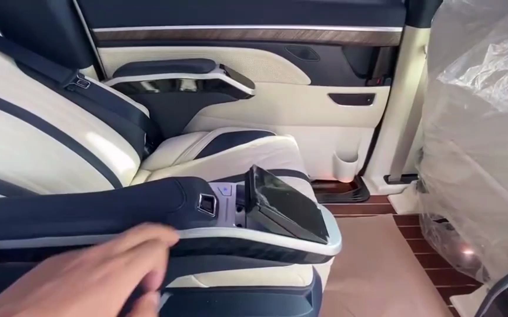 传祺gm6第二排座椅改装,内饰实用又舒适!