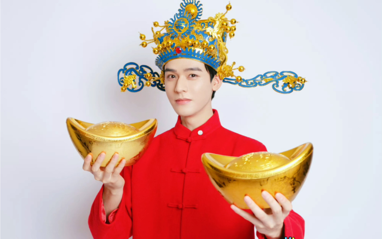 财神爷龚俊给你送金元宝了!你一个我一个!