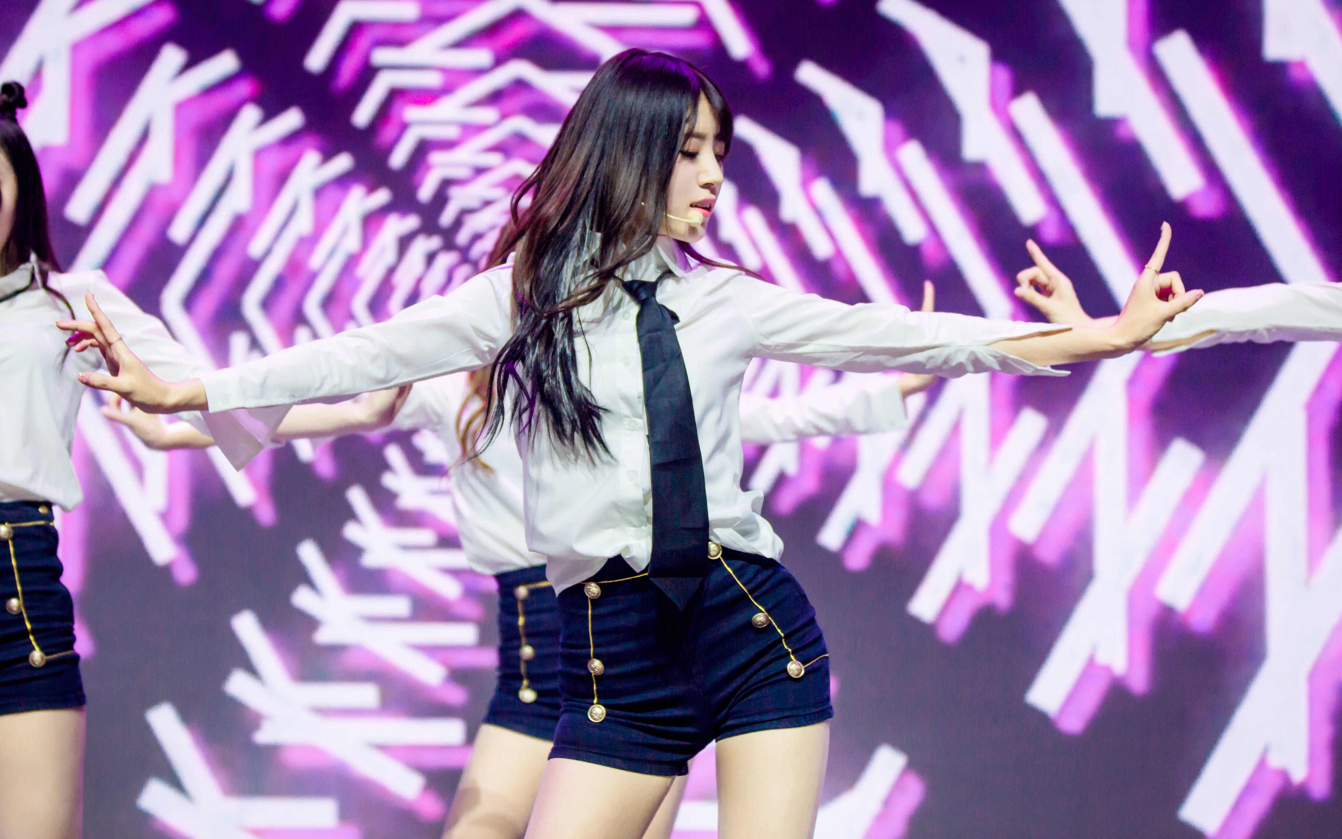 8.19 team2第四季公演"与你的季节"吴茜生日场(吴茜solo)