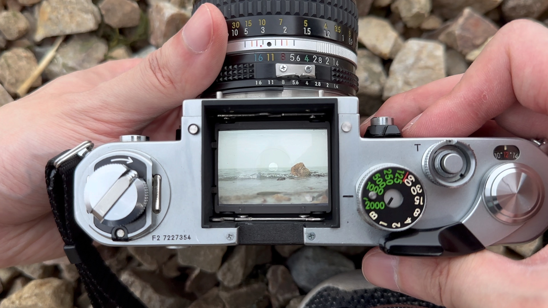 【腰平取景器里的世界】#1 "我在苏州看海" |尼康f2