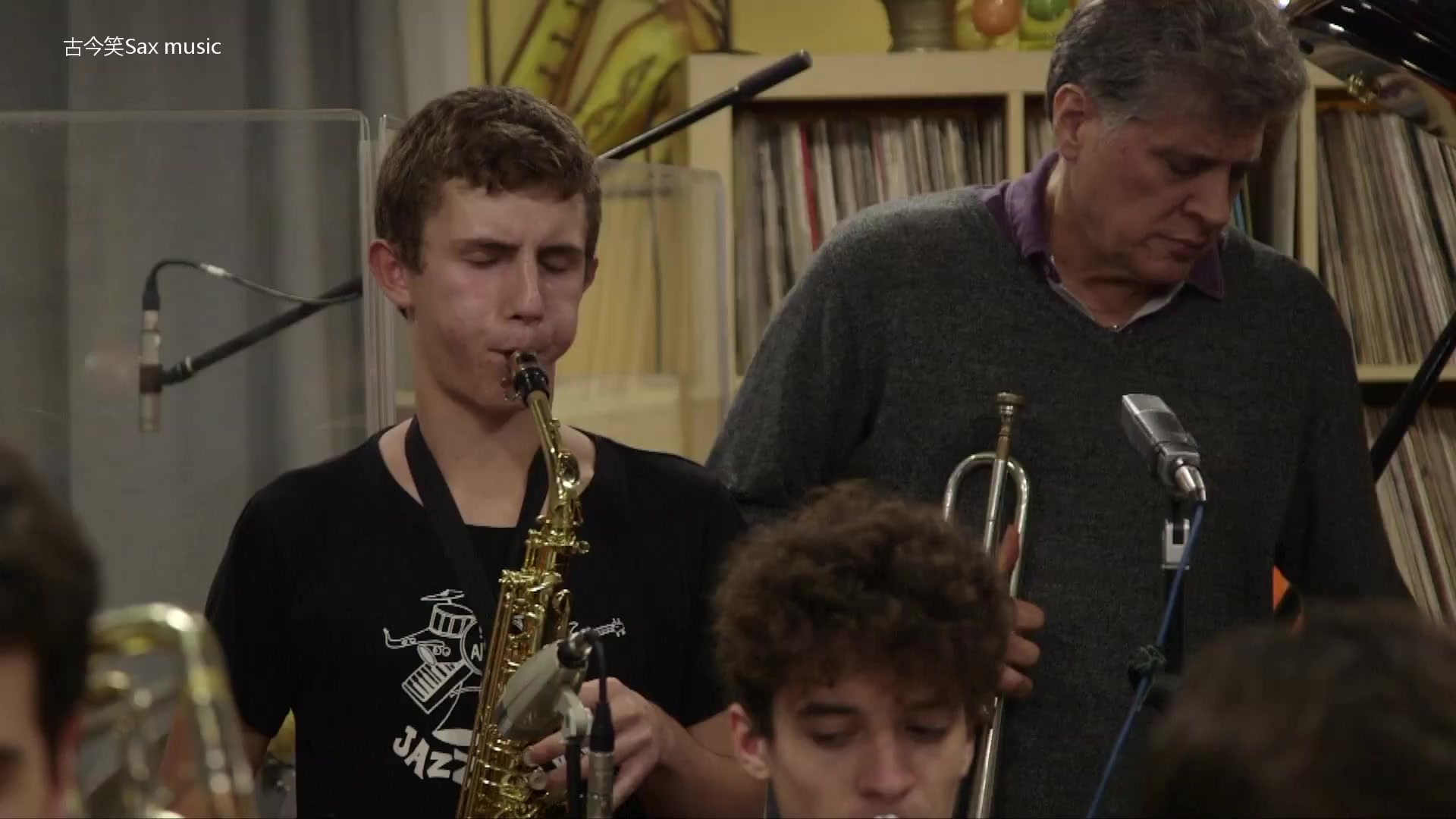 [图]【爵士】《donna lee》 SANT ANDREU JAZZ BAND ( dir JOAN CHAMORRO )