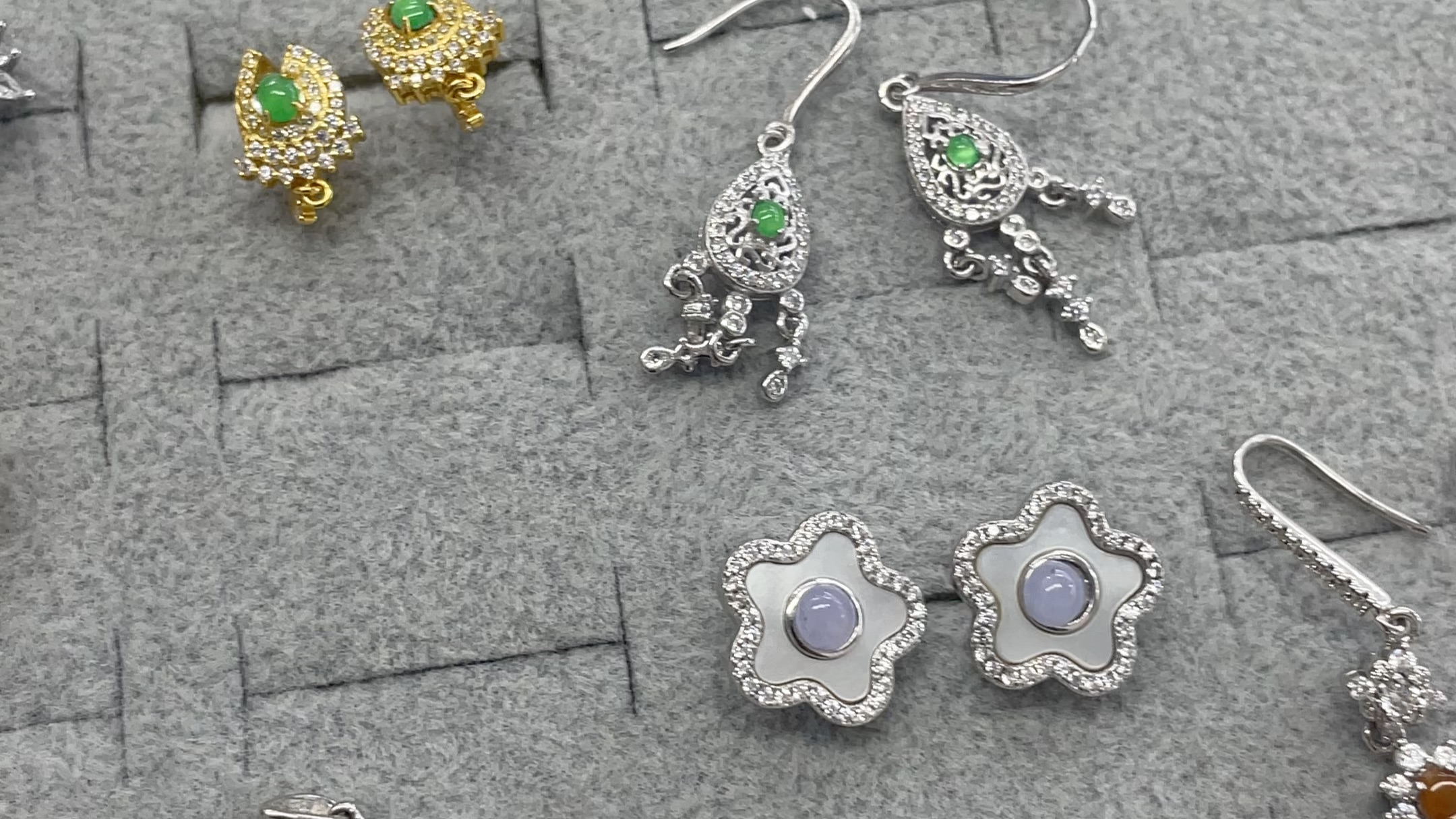 天然a货翡翠饰品