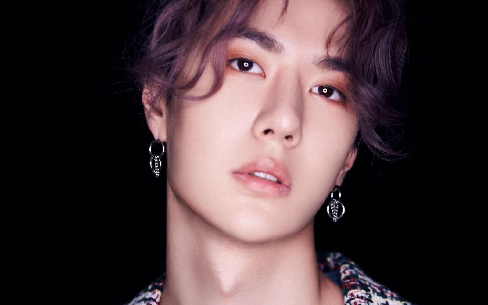 王一博,戴眼镜真的帅呆了!