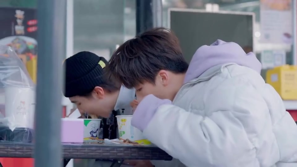 《我们破晓之前》购物小分队出击!迷你煎蛋锅已加入购物车